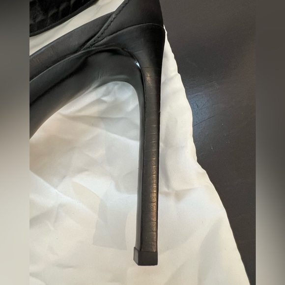 Gucci Black Leather & Gold Horse Bit Ankle Cuff Stiletto Heel Gladiator Sandal - Picture 15 of 15